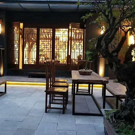 Zhuangse Chengdu Youth Hostel מראה חיצוני תמונה