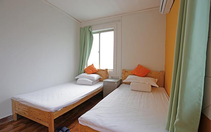 Zhuangse Chengdu Youth Hostel מראה חיצוני תמונה